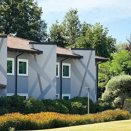 Iris Hotel