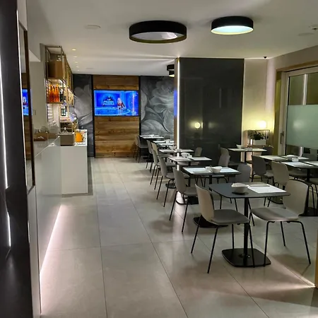 Hotel Iris